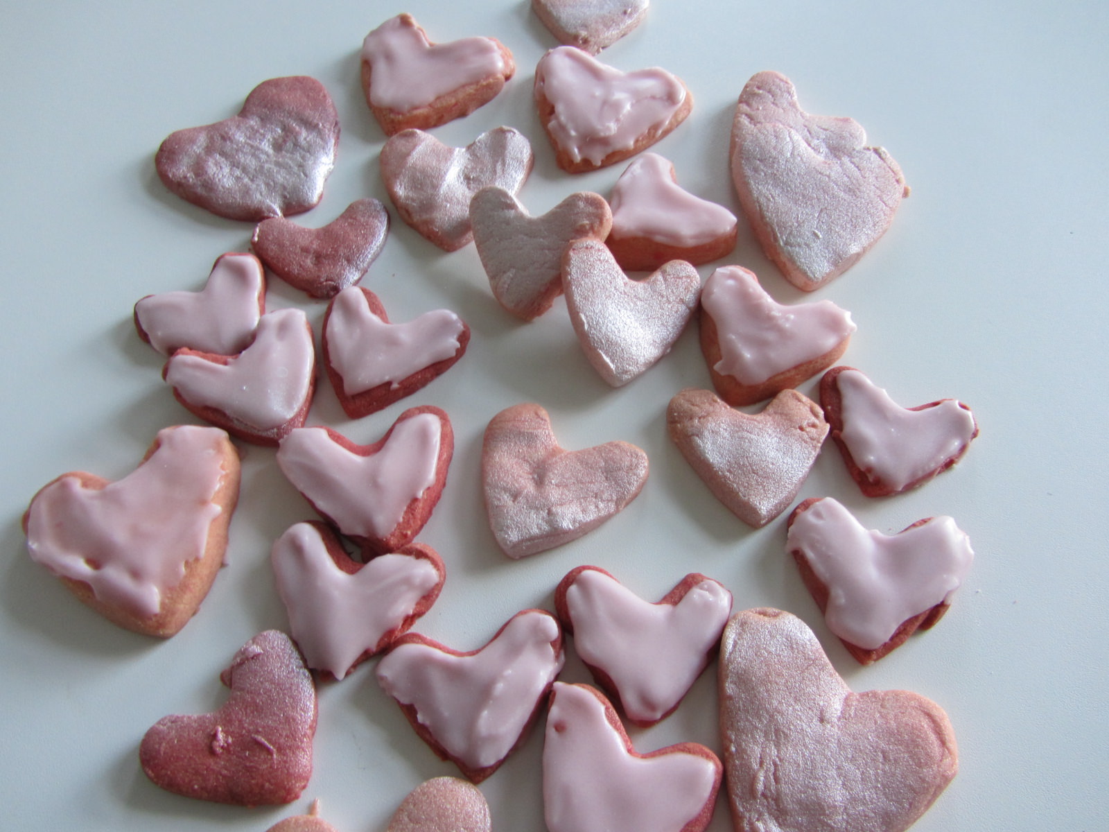 Iced Shortbread love hears