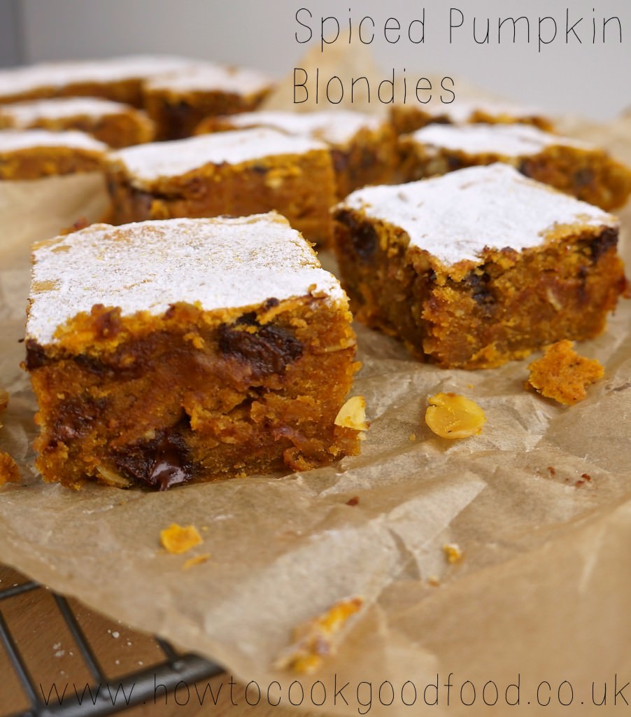 spiced pumpkin blondies