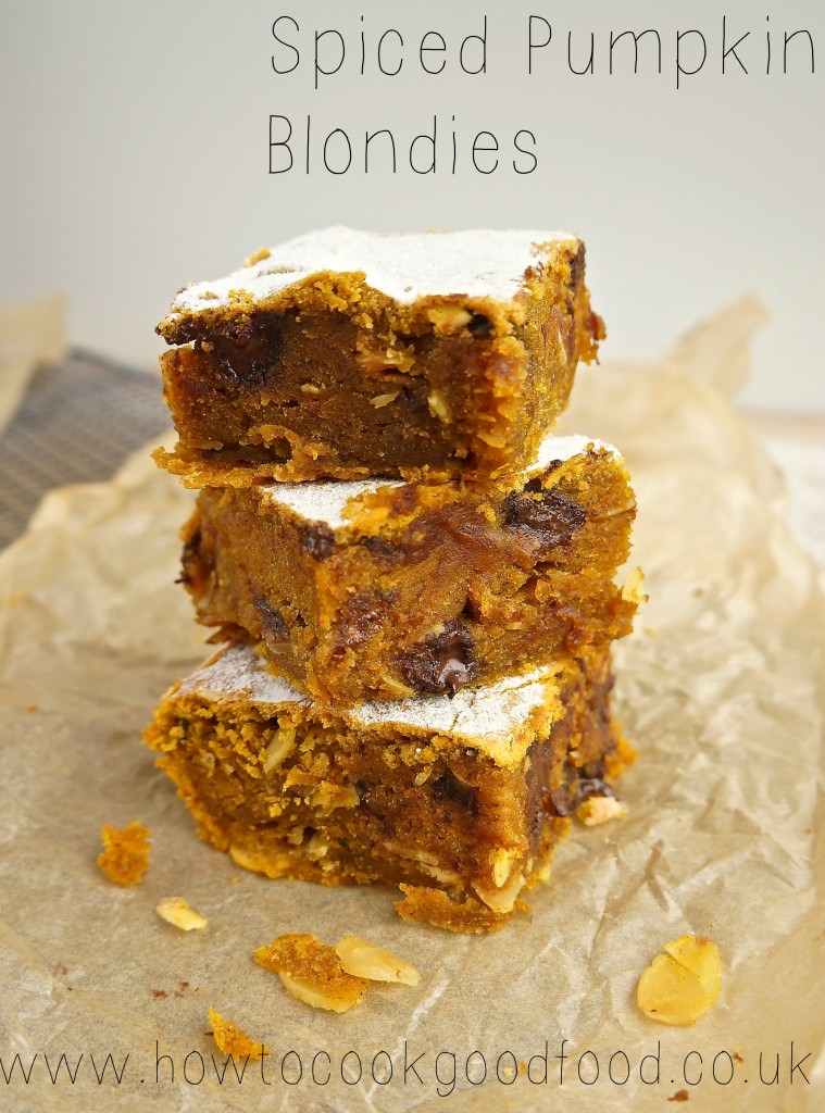 spiced pumpkin blondies