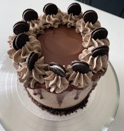 oreo drip cake